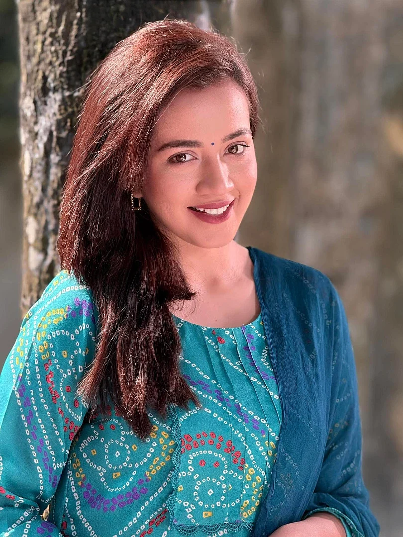 মডেল ও অভিনেত্রী আইশা খান। 