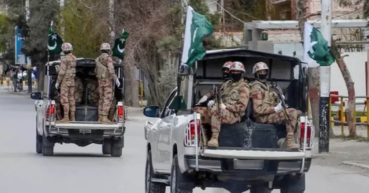 পাকিস্তানের বেলুচিস্তান প্রদেশে সরকারি স্থাপনা ও ব্যাংকে চালানো বড় ধরনের একাধিক সন্ত্রাসী হামলা নস্যাৎ করে দিয়েছে দেশটির নিরাপত্তা বাহিনী। 