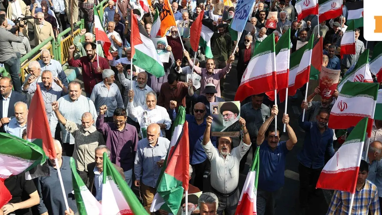 বিক্ষোভে উত্তাল ইরান। ছবি : সংগৃহীত